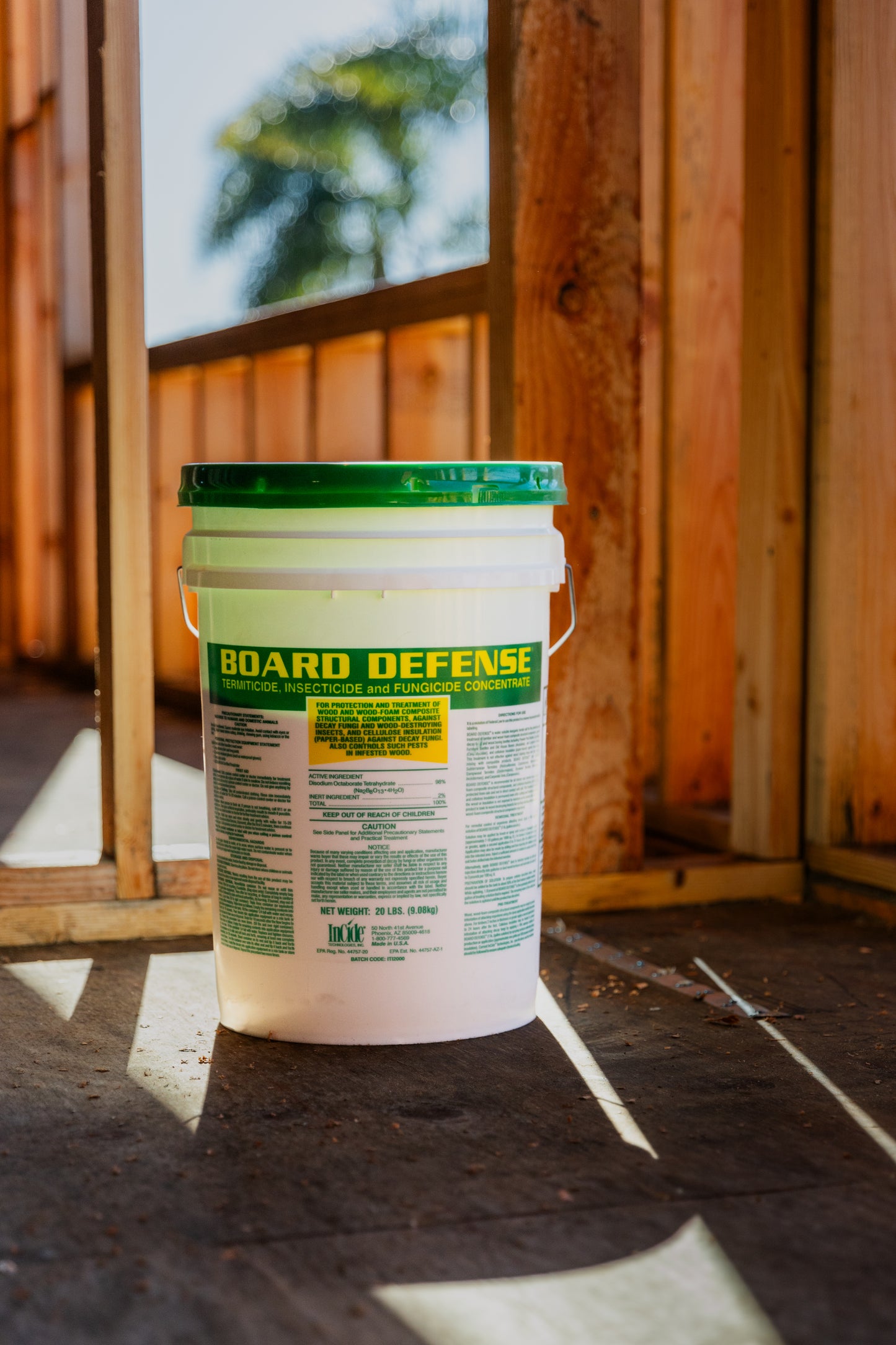 Board Defense 20lb Pail: Medium Projects